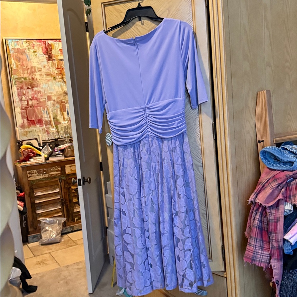 Signature by Sangria Lavender lace dress size 12 - Picture 6 of 6